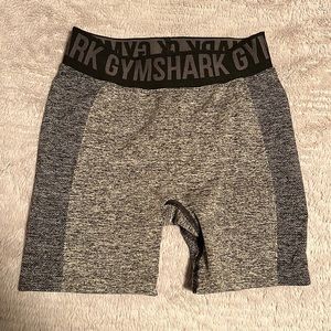 Gymshark Flex Shorts - Black/Charcoal Marl Sz. Small